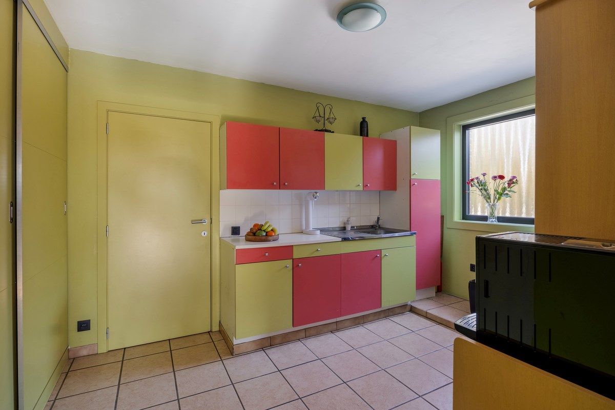 Goed onderhouden ruim ingedeelde woning op 11.725 m². foto 16