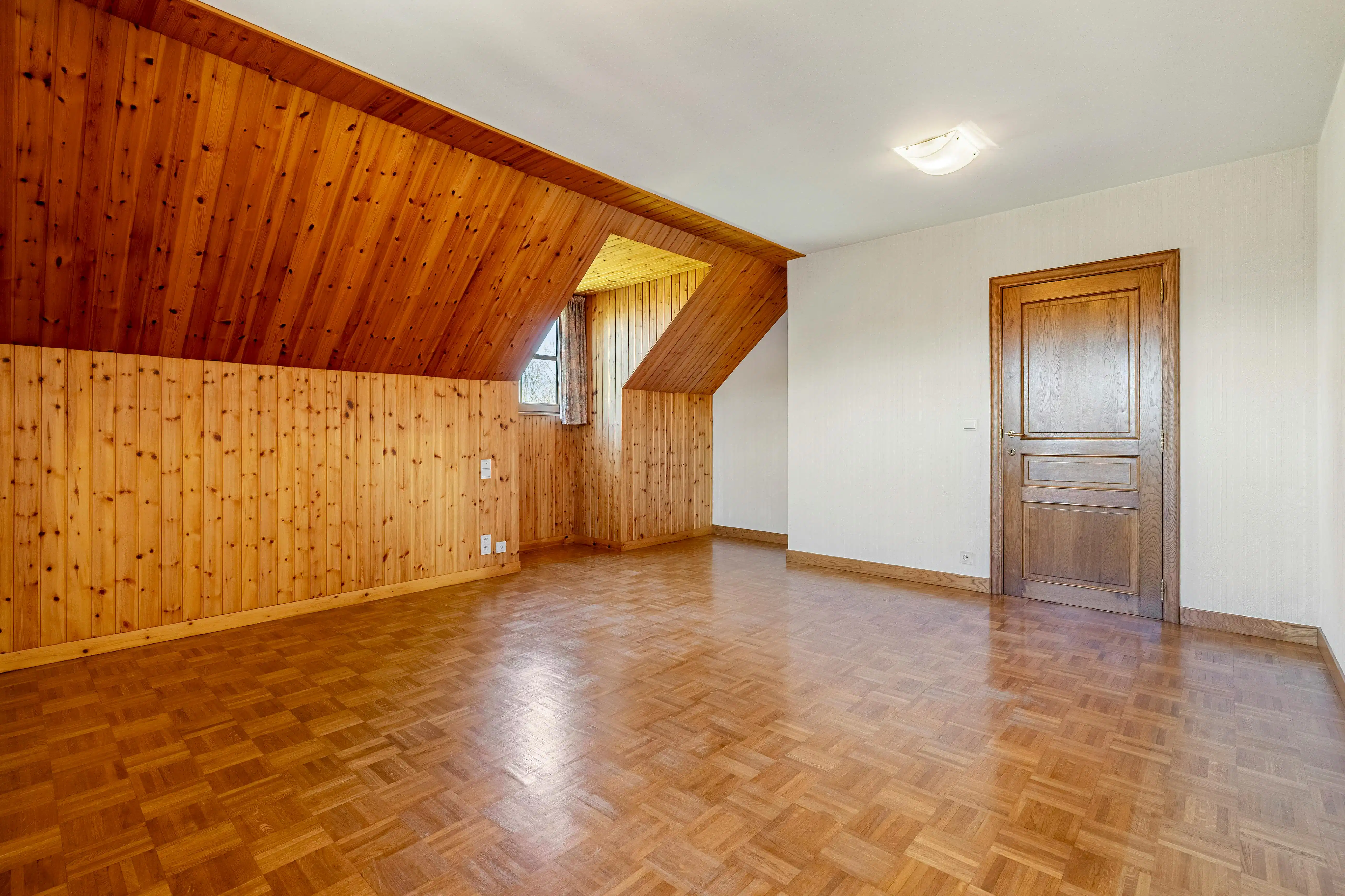 Ruime gezinswoning met praktijkruimte, 5 slaapkamers op 36a57ca centrum Diepenbeek foto 25