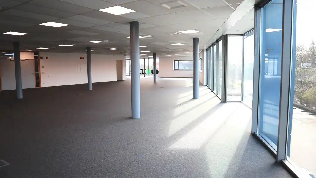 Kantoren te koop met visibiliteit langs E40 in Merelbeke-Melle foto 11