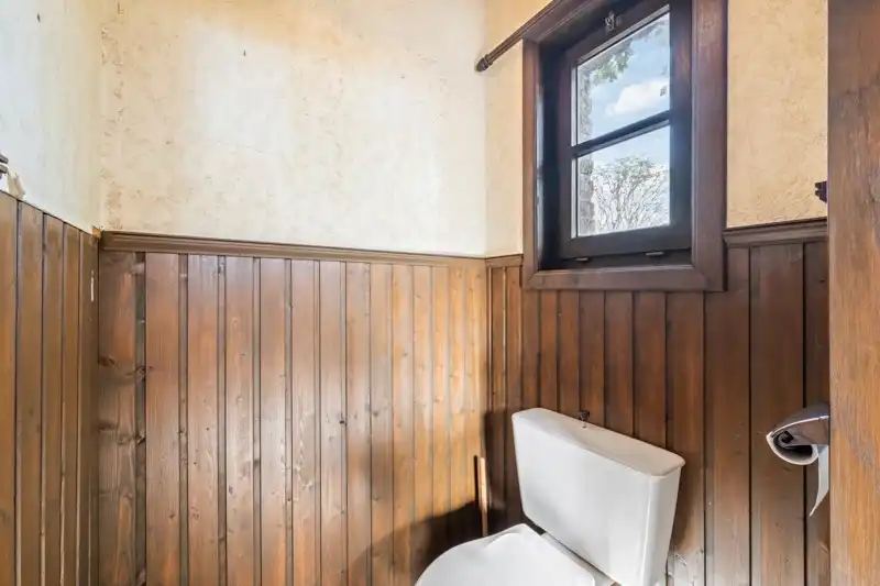 Te renoveren vrijstaande woning met prachtig uitzicht in natuurgebied  foto 12