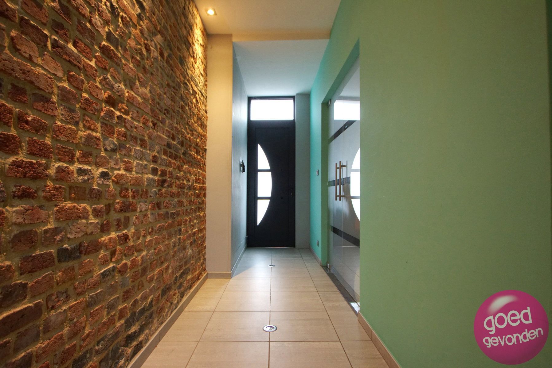 WONING - GERENOVEERD - 3 SLK - 2 BDK - TUIN - TERRAS foto 3