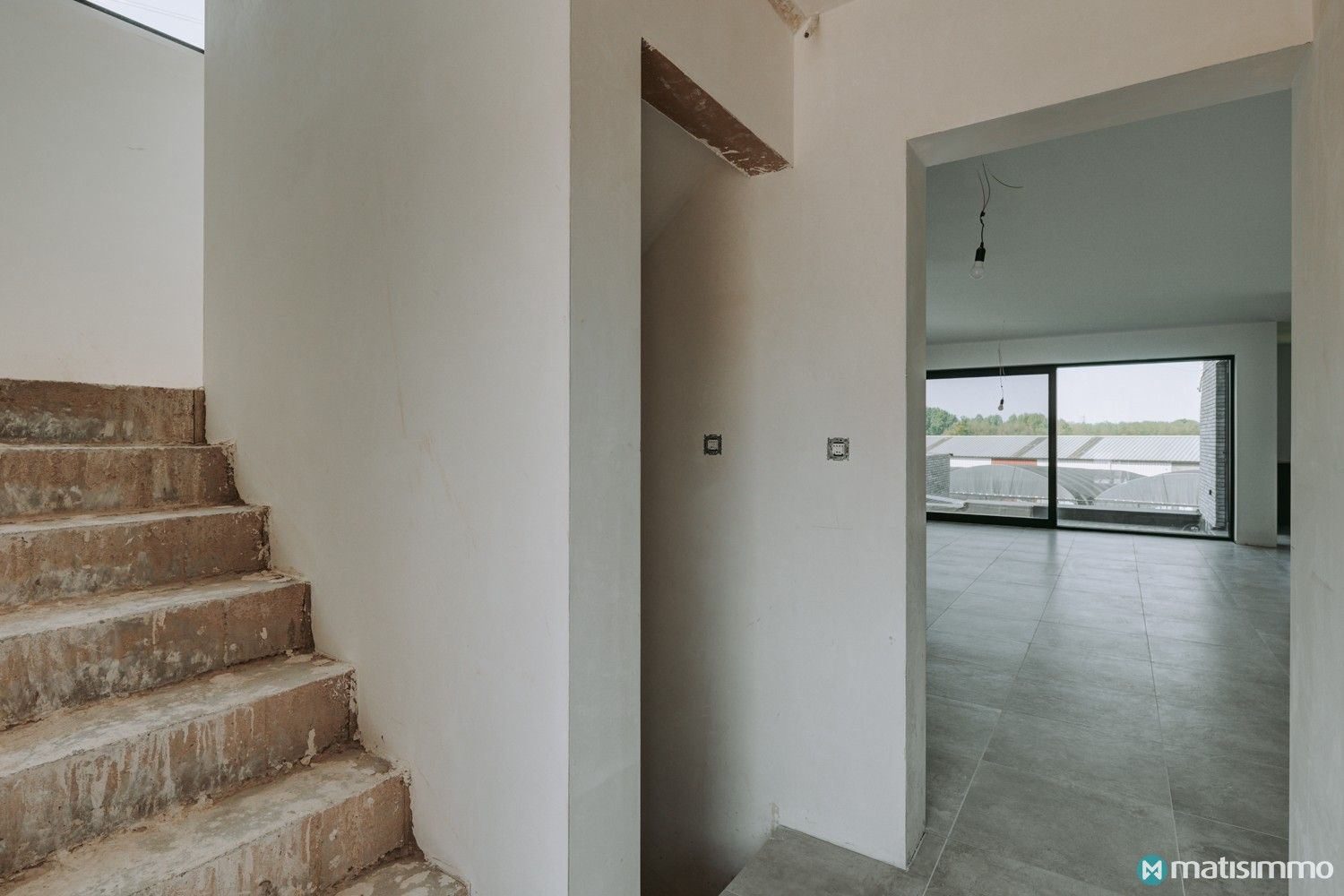MODERNE NIEUWBOUWWONING MET 3 SLAAPKAMERS, INPANDIGE GARAGE EN VOLLEDIG ONDERKELDERD VLAKBIJ HET CENTRUM VAN BILZEN foto 14