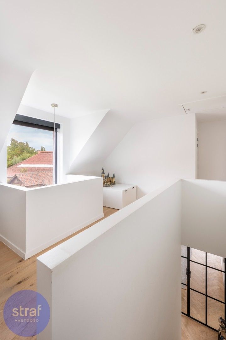 Moderne woning in Zwijndrecht foto 17