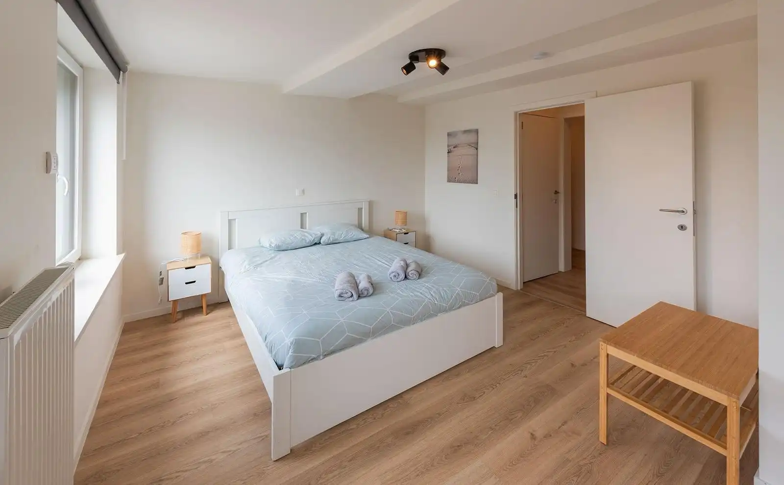 Prachtig 2-slaapkamerappartement met frontaal zeezicht foto 10