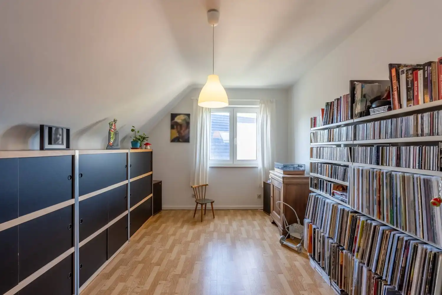 Rustig gelegen en vrijstaande woning met 3 ruime slaapkamers, een oprit met een garage en een mooie tuin in het groene Oud-Heverlee! foto 19