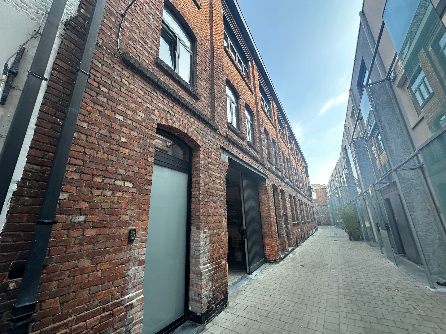 Prachtige 2-slpk loft in het historisch centrum foto 9
