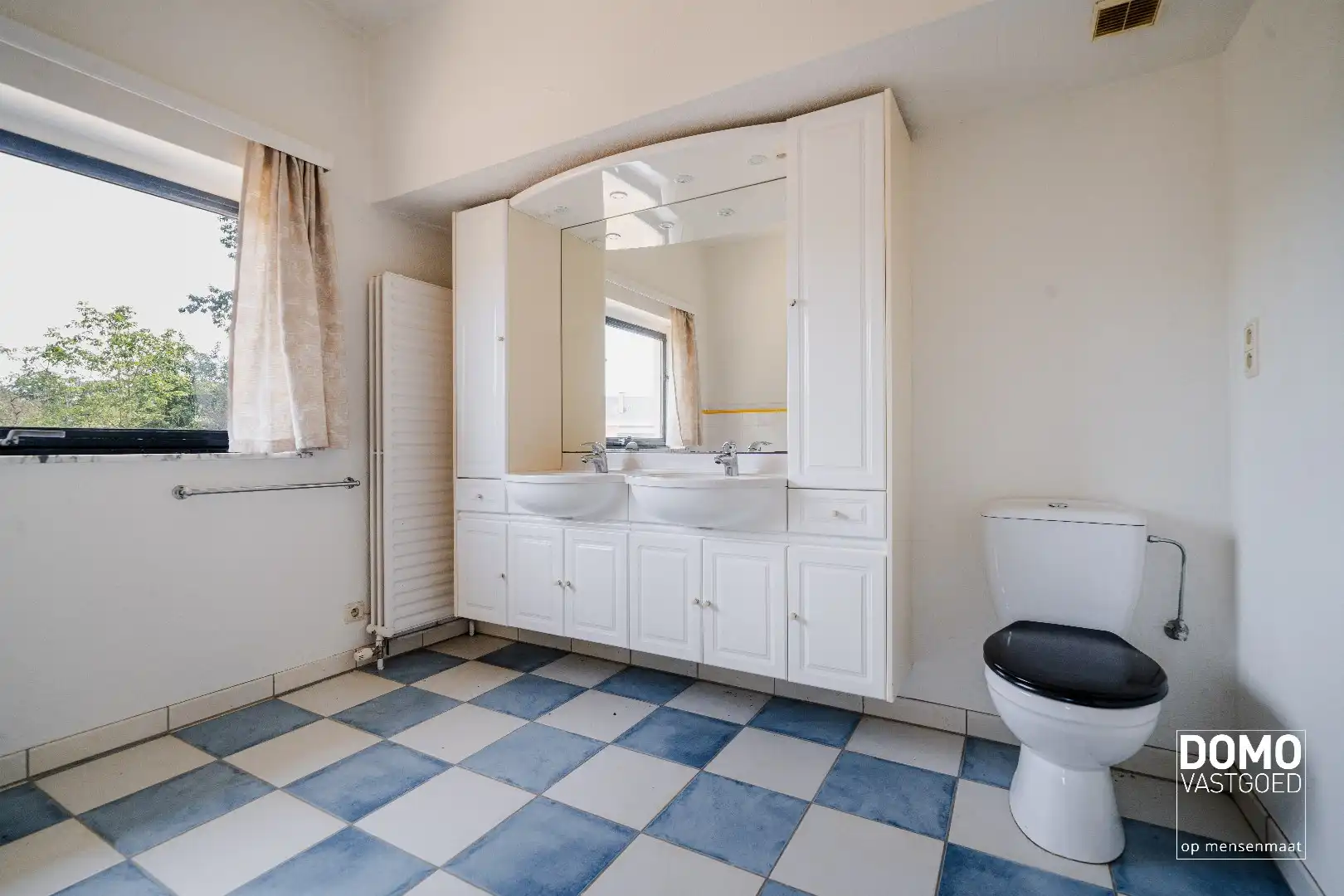 Open bebouwing met verkaveling mogelijkheden. Optioneel naastliggend perceel hooiland van 60a10ca bij aan te kopen. foto 12