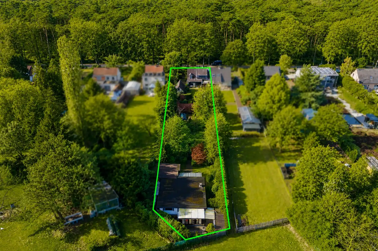Charmante halfopen woning met polyvalent bijgebouw foto 5