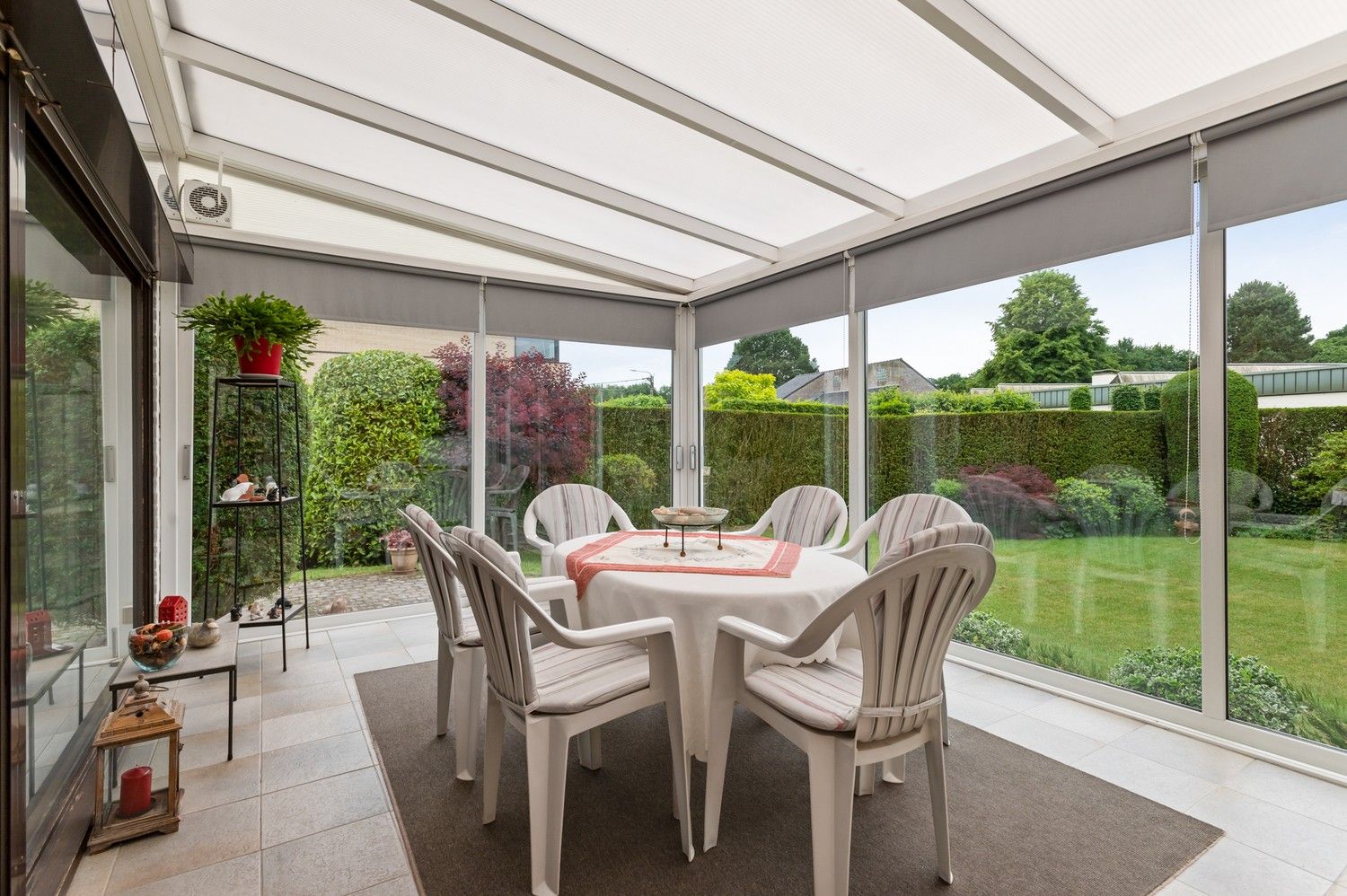 Perfect onderhouden doch deels te renoveren HOB met drie slaapkamers en tuin in Mol! foto 5