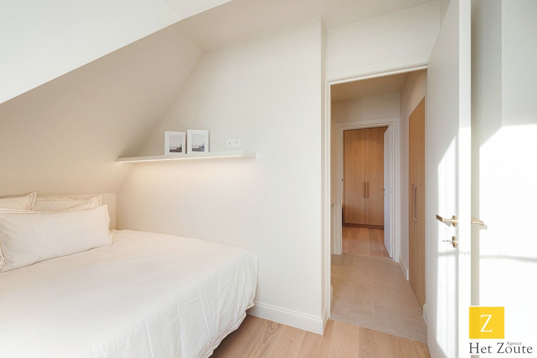 Gezellig appartement met zicht op het Zegemeer te Knokke foto 11