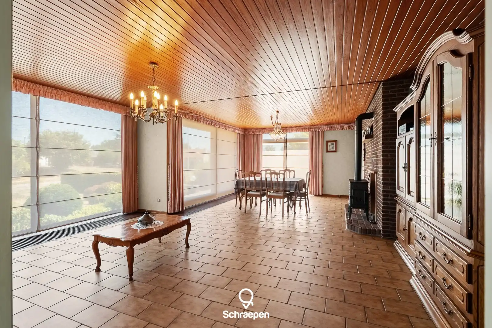 Ruime gezinswoning (237 m²) met 3 slpks op een zuidwestelijk perceel van circa 11,5 are! foto 2