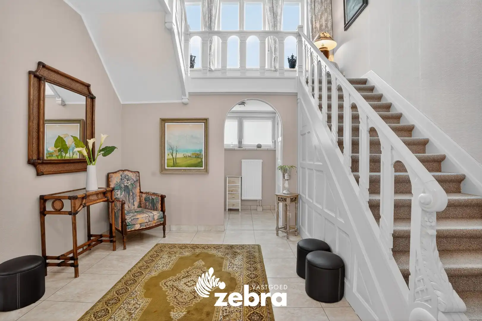 Unieke burgemeesterswoning met authentieke charme, 6 slaapkamers en grote tuin nabij IJzer te Roesbrugge! foto 4