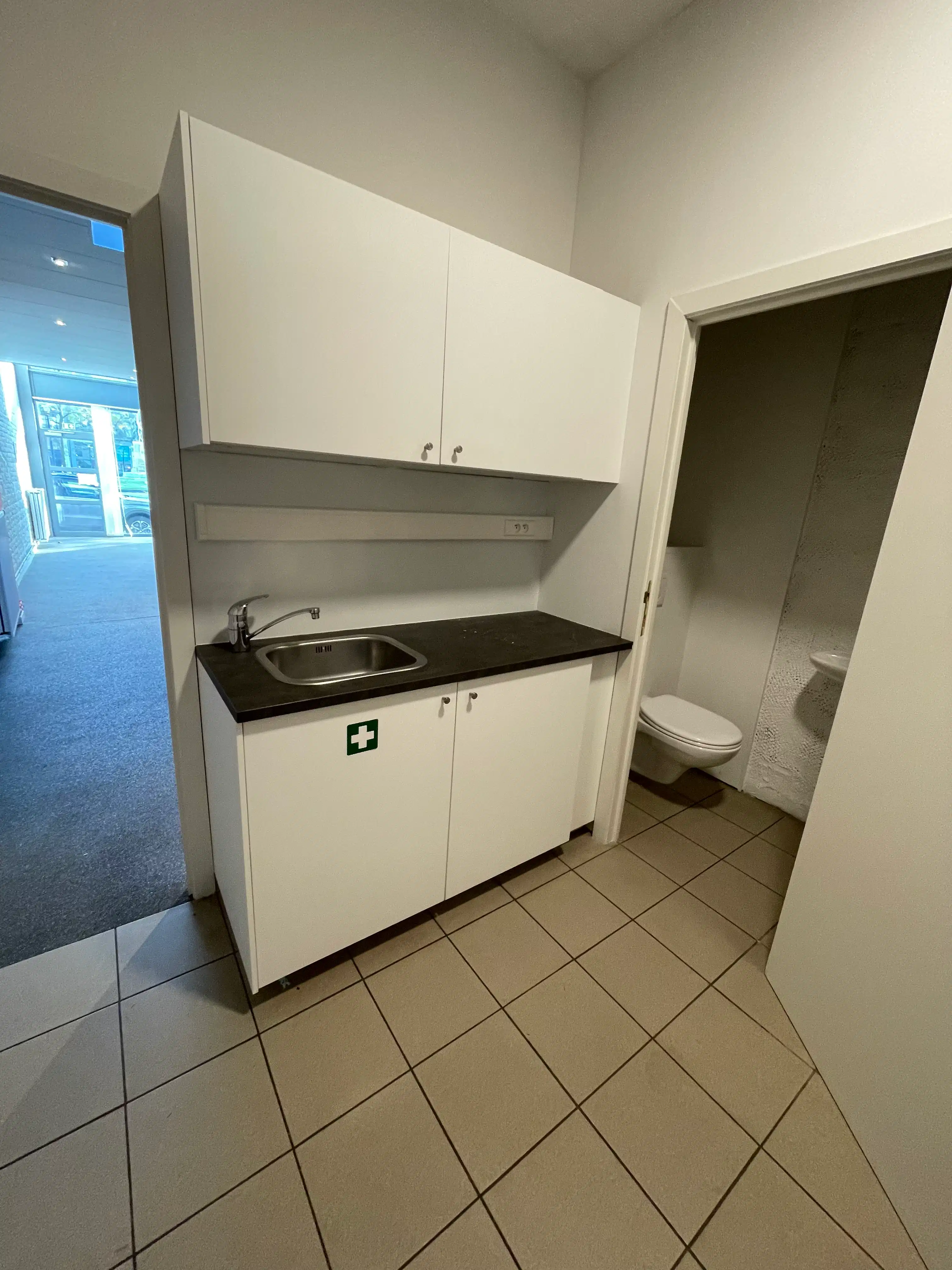 CENTRAAL GELEGEN HANDELSPÄND foto 11