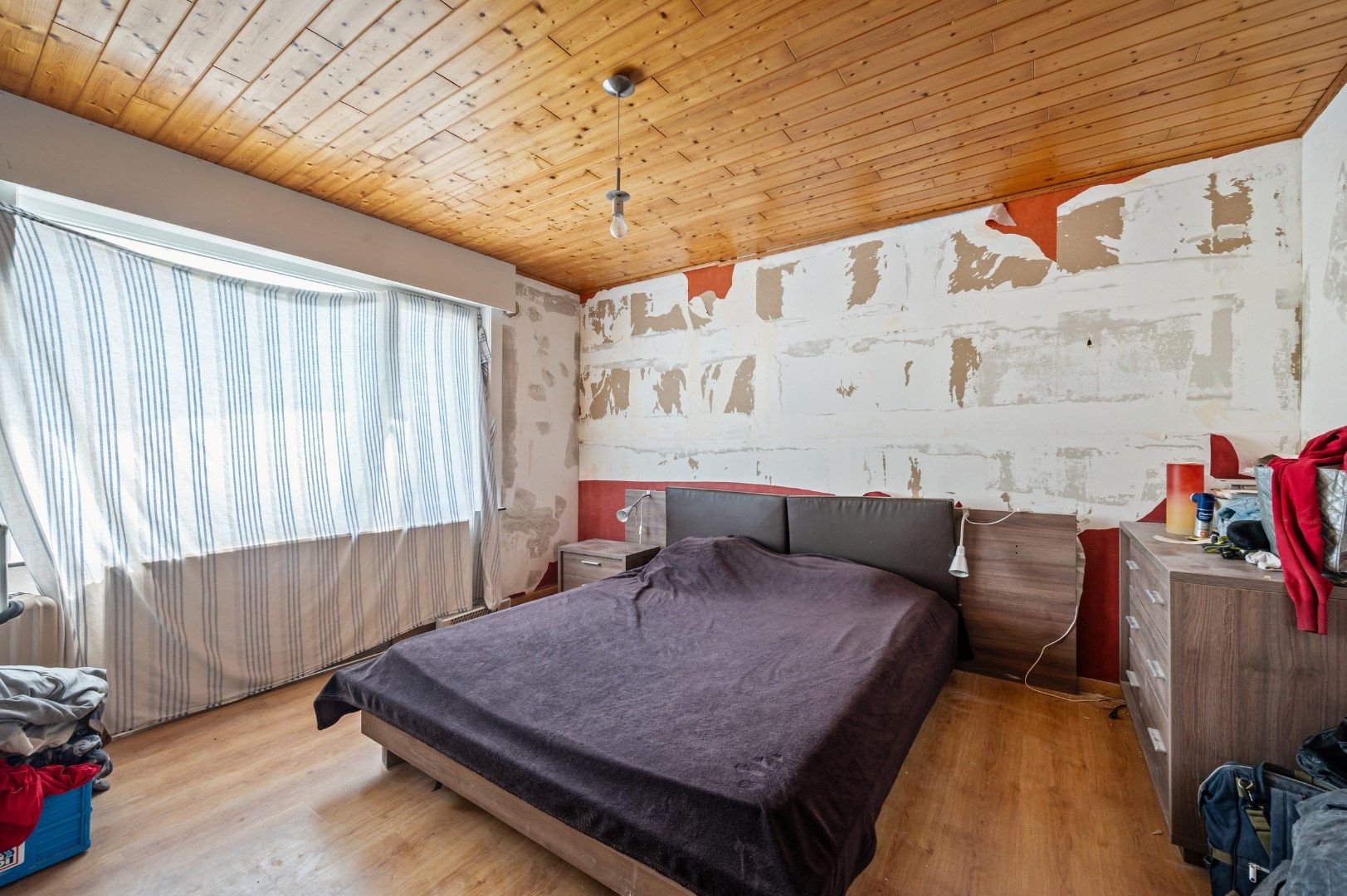 VERDER AF TE WERKEN WONING MET 5 SLPKS EN 2 BADKAMER IN EEN RUSTIGE WIJK foto 12