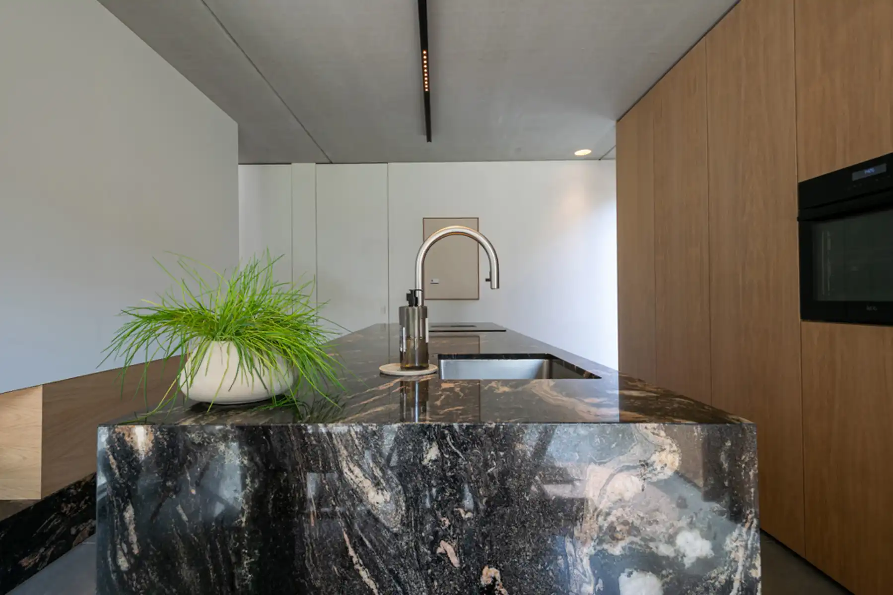 ENERGIEZUINIGE CONCRETE HOUSE OP TOPLOCATIE foto 13