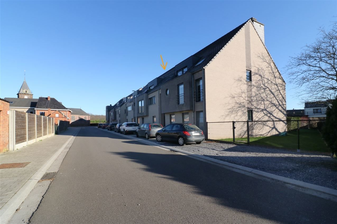 Centraal, doch rustig gelegen duplex met 2 slpk. en afgesloten garage foto 38