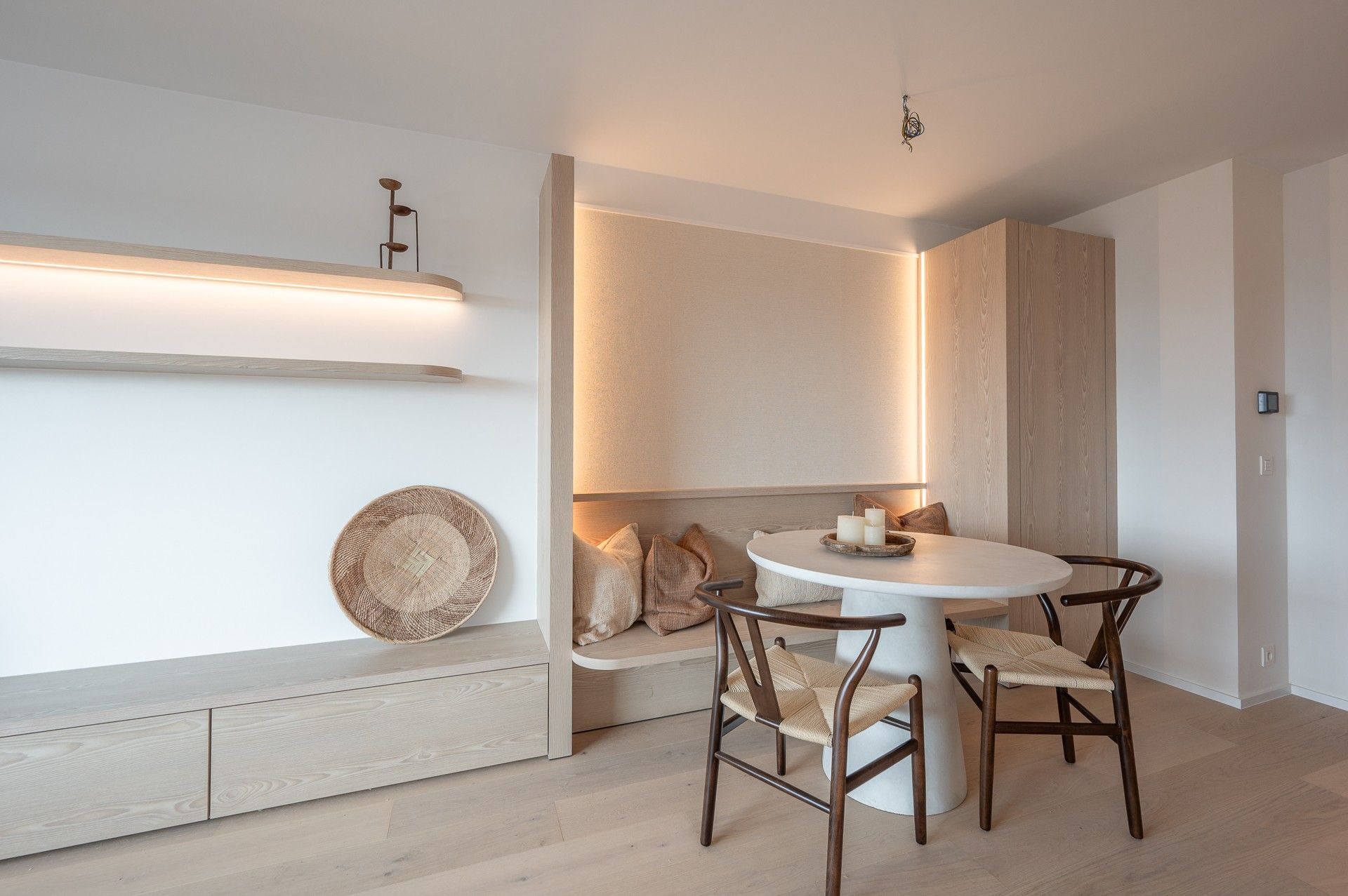 Exclusief gerenoveerd appartement op de Zeedijk in Duinbergen foto 14