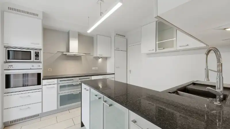 Villa van 262m² op 12 are met uitzicht over vallei 'Schoonzicht' foto 7