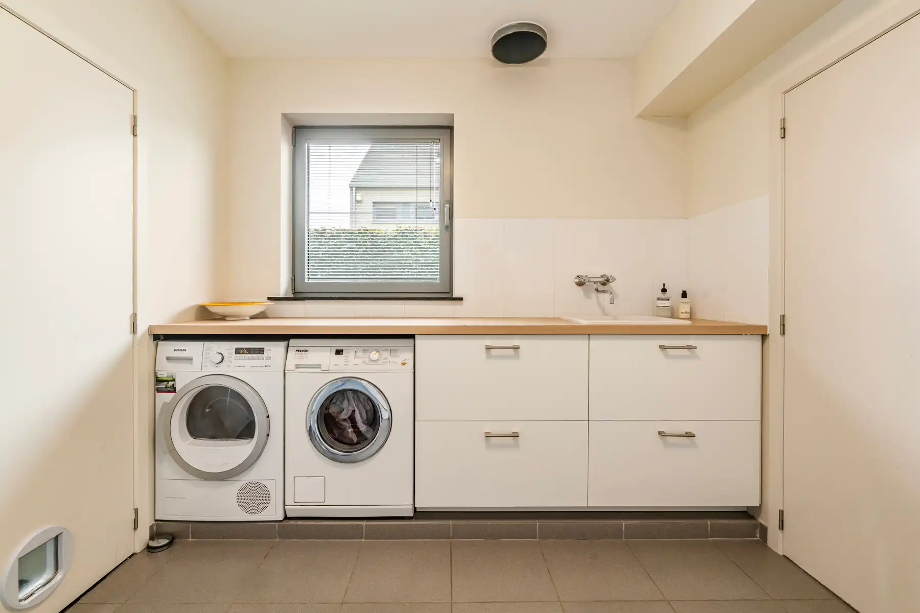 Prachtige villa met 4 slaapkamers in doodlopende straat foto 32