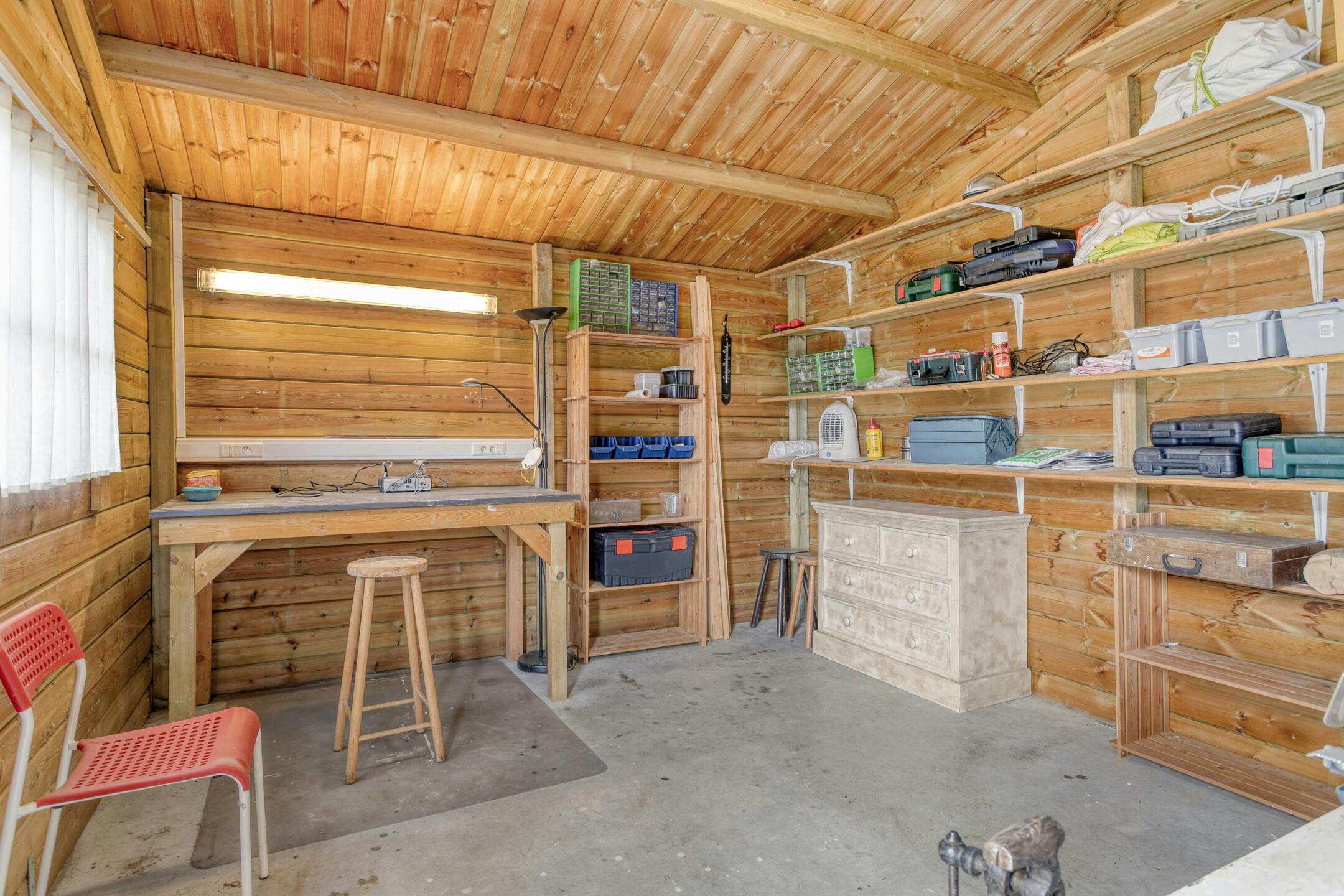 Praktijkruimte met woonst te koop in Beveren-Leie foto 28