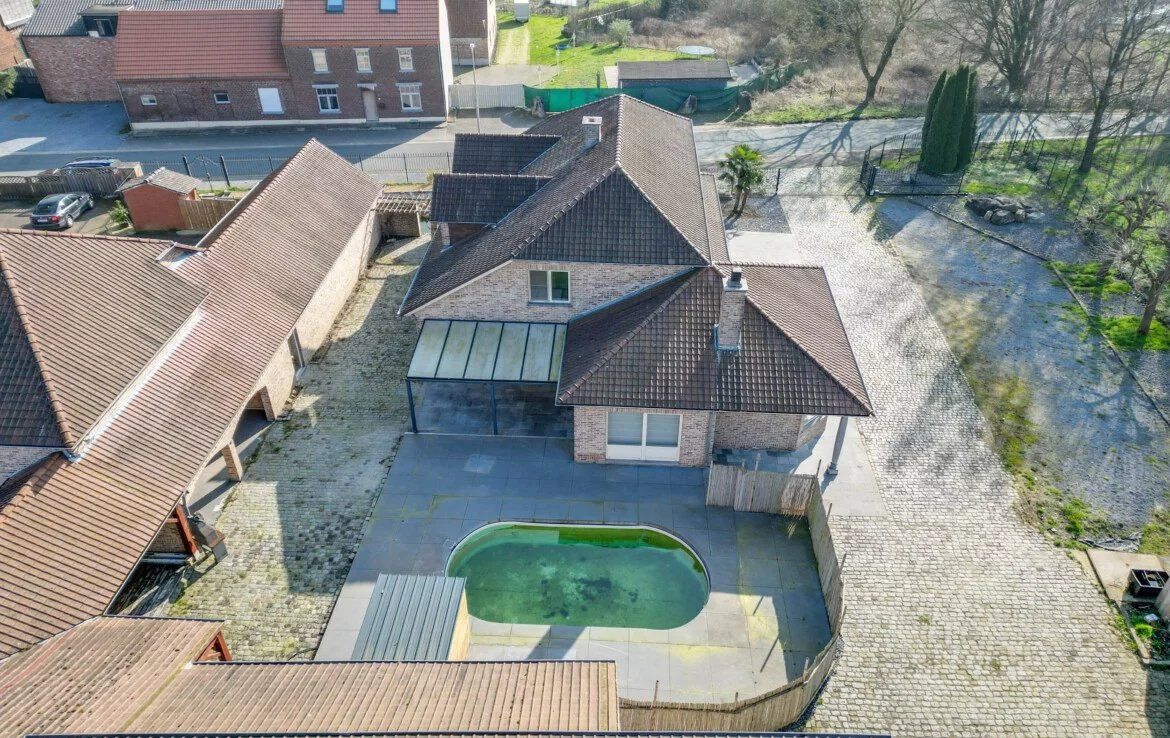 Stijlvolle villa met 4 slaapkamers op een prachtig perceel foto 44