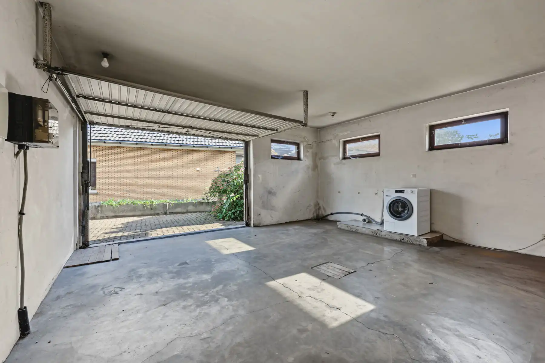 Te renoveren laagbouwwoning op een zonrijk perceel van ca 1.063m² op wandelafstand van het centrum van Rijkevorsel. foto 12