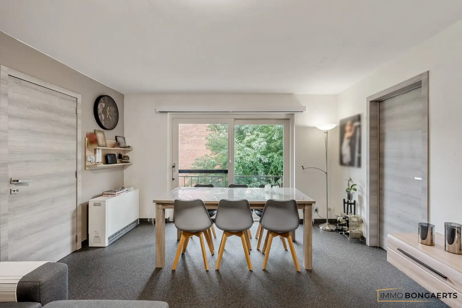 Gemeubeld appartement met 2 slaapkamers foto 5