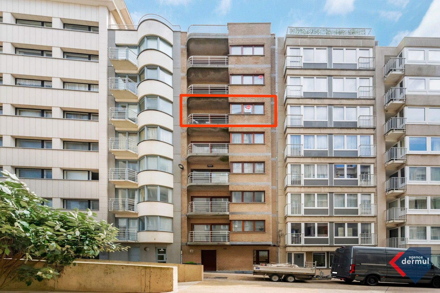 RESIDENTIE LAURENCE foto {{pictureIndex}}