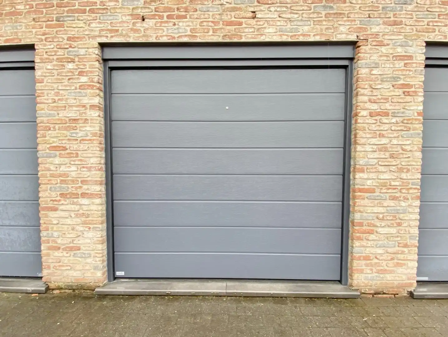 Lichtrijk appartement met zonnig terras en garage foto 13