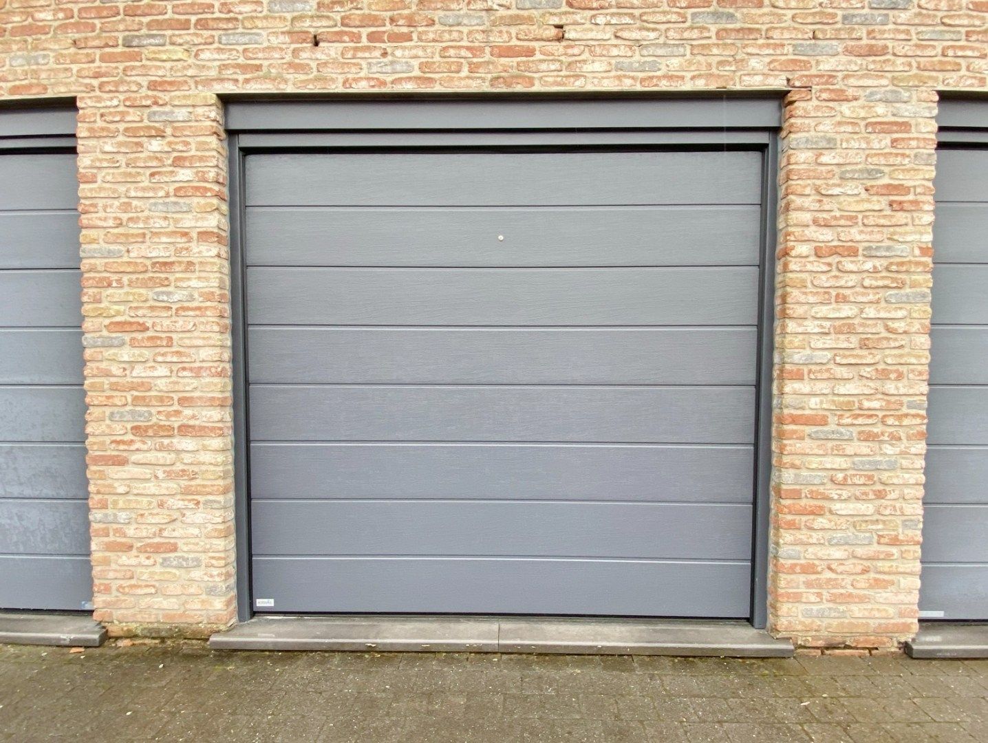 Lichtrijk appartement met zonnig terras en garage foto 13