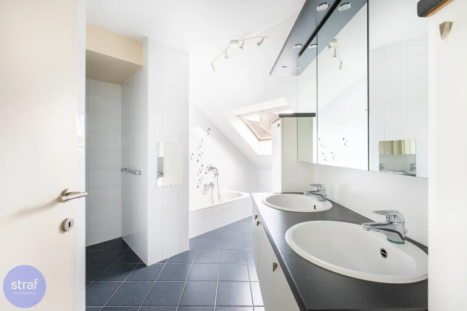 Duplexappartement met 3 slaapkamers, 2 terrassen en een prachtig uitzicht foto 15