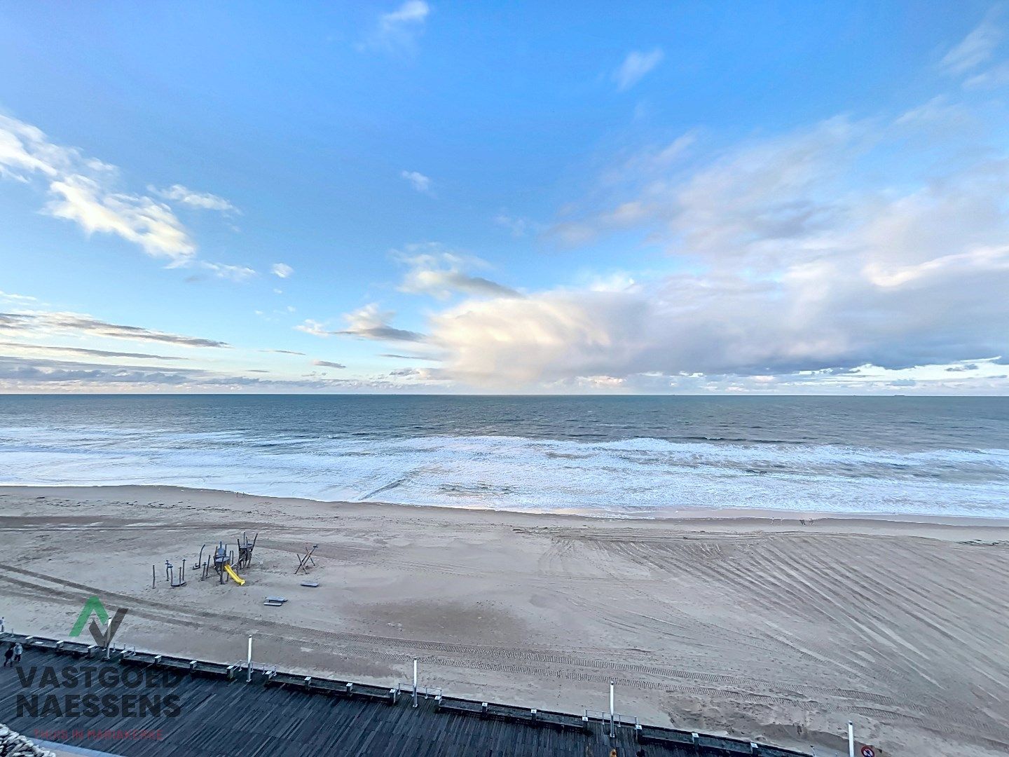 GERENOVEERDE STUDIO MET TERRAS EN ZICHT OP ZEE foto 12