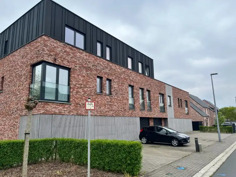 Ruim en lichtrijk appartement met garage op rustige, centrale ligging foto 15