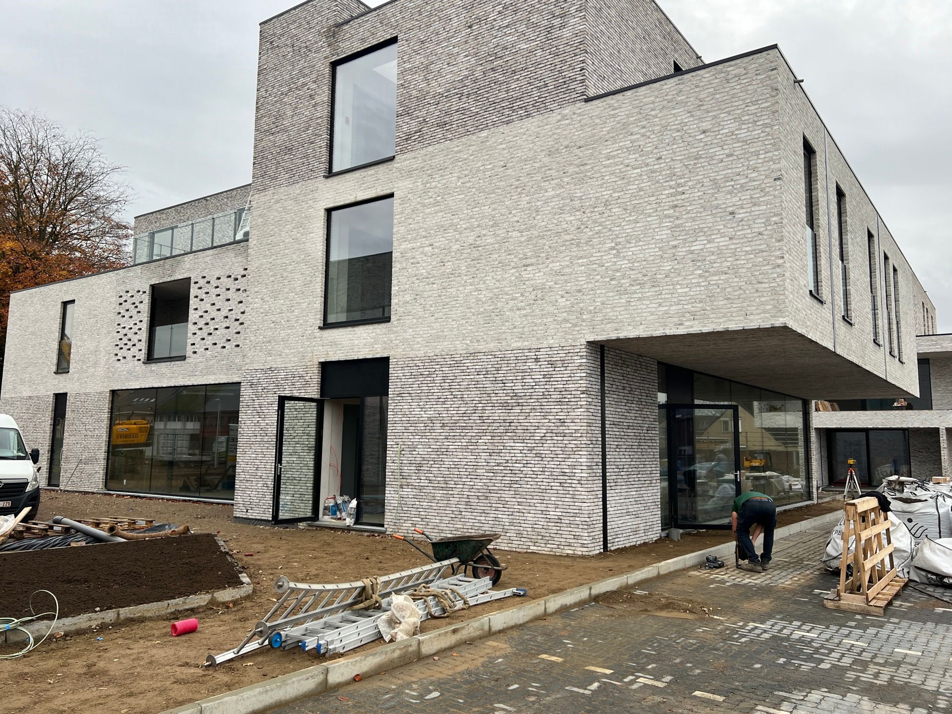 Kantoor of handelsgelijkvloers (250m²) in het centrum van Ham foto 7