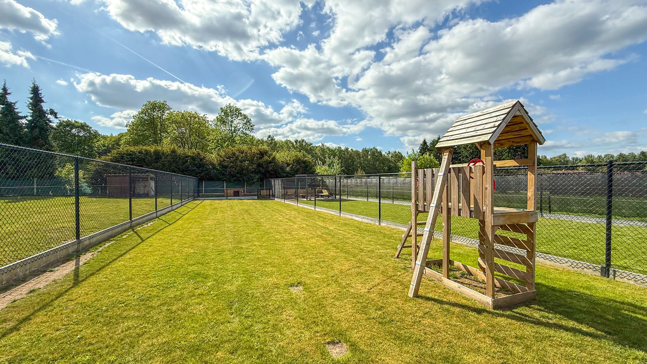 Instapklare BEN-woning met 4slpk en grote omheinde tuin! foto 43