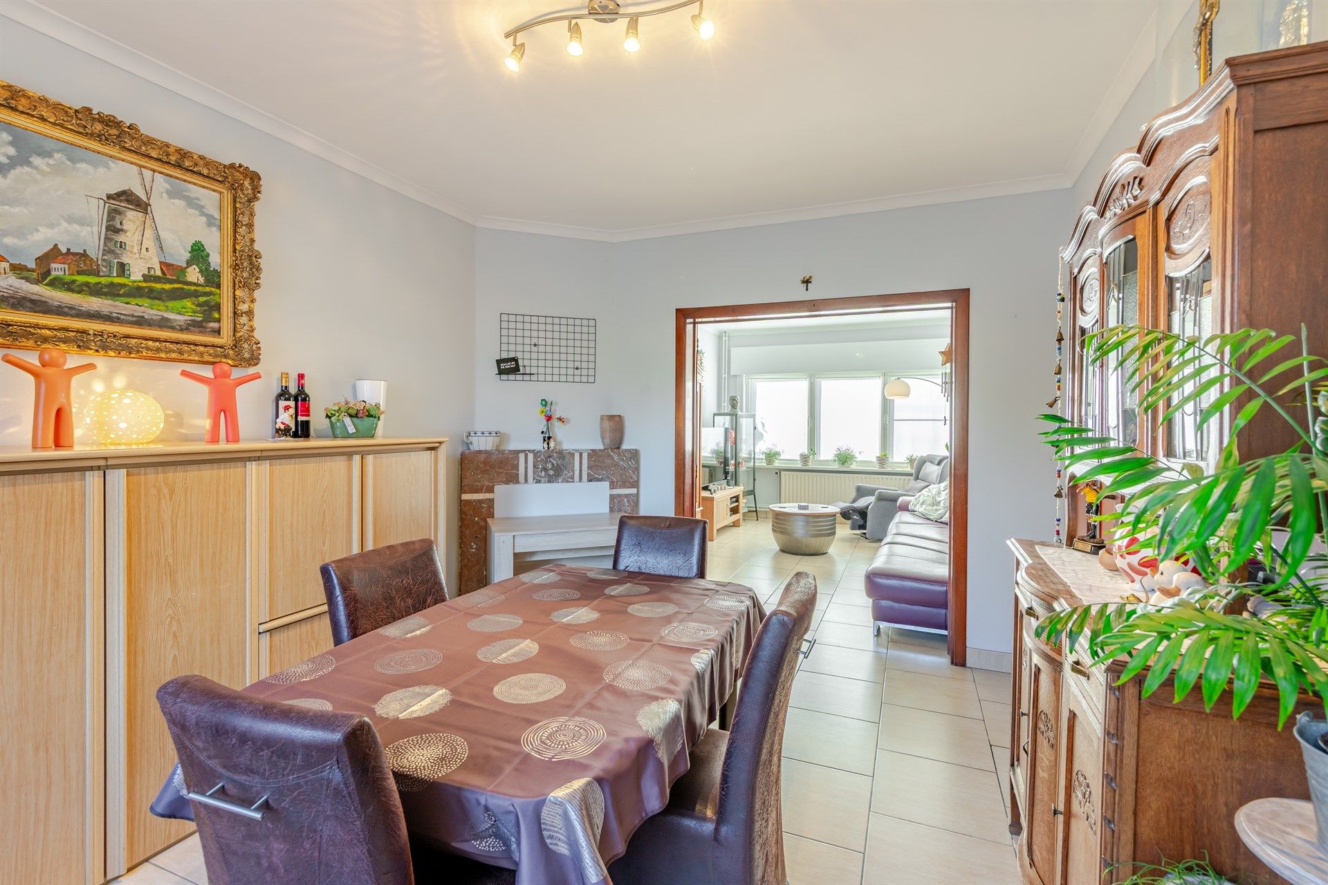 Ruime gezinswoning met vier slaapkamers te Denderleeuw foto 7