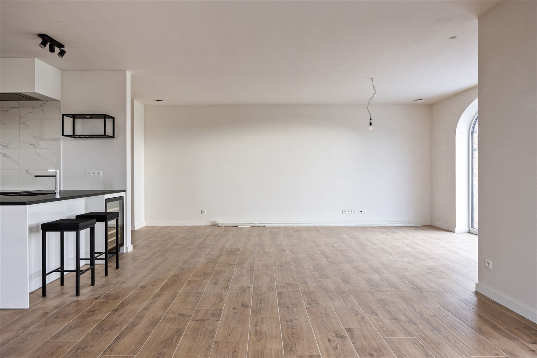 Uitzonderlijke nieuwbouwwoning in landelijke stijl foto 6