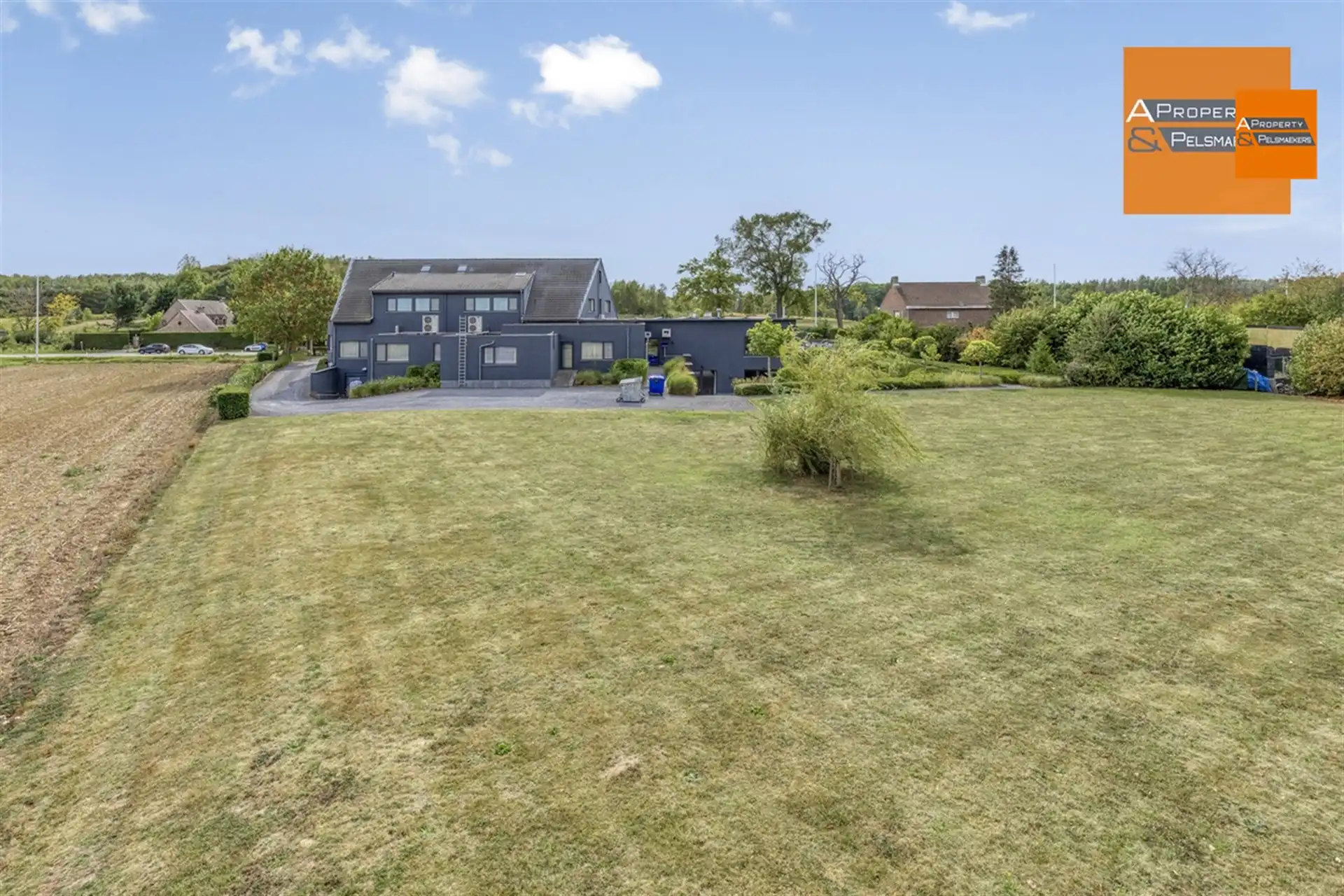 Hotel met 24 kamers foto 33