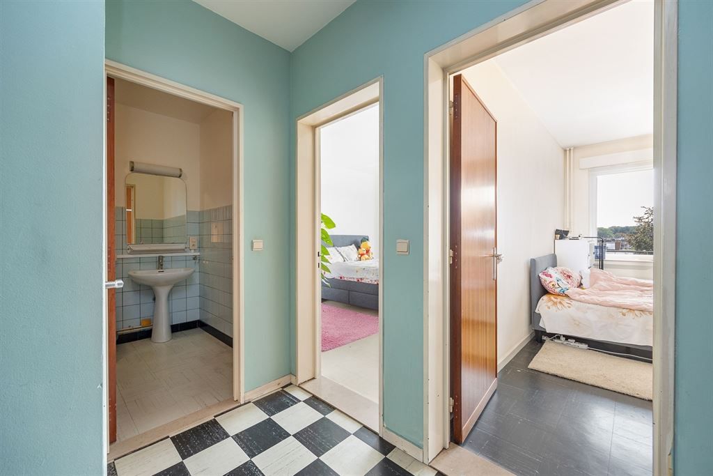 Intapklaar appartement met 2 terrassen foto 6