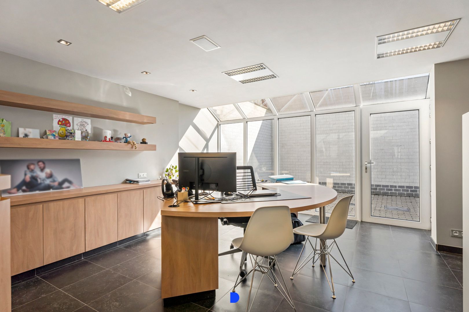 Instapklare kantoorruimte met appartement centrum Meulebeke foto 10