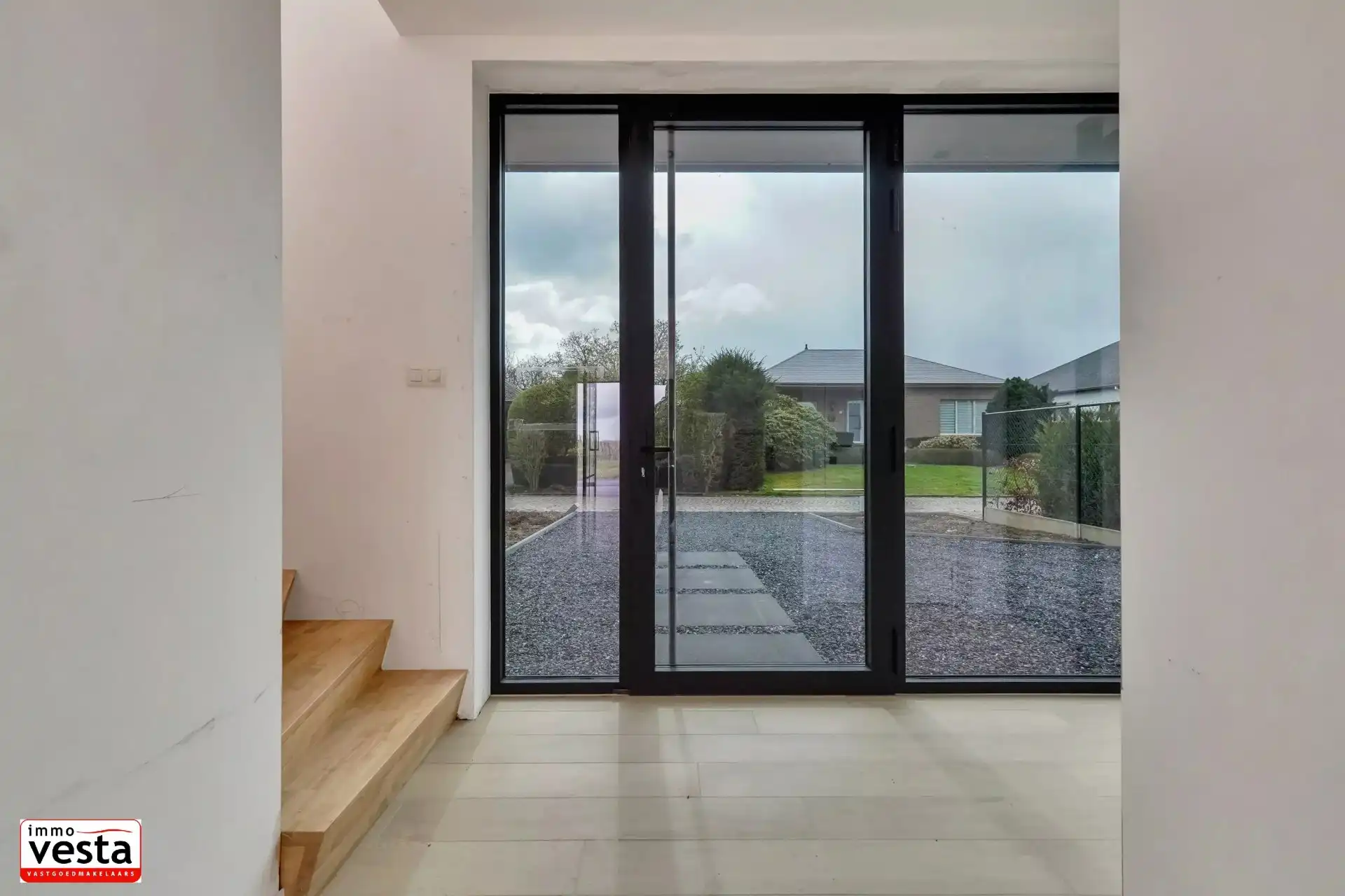 ruime nieuwbouwwoning in de landelijke stadrand foto 4