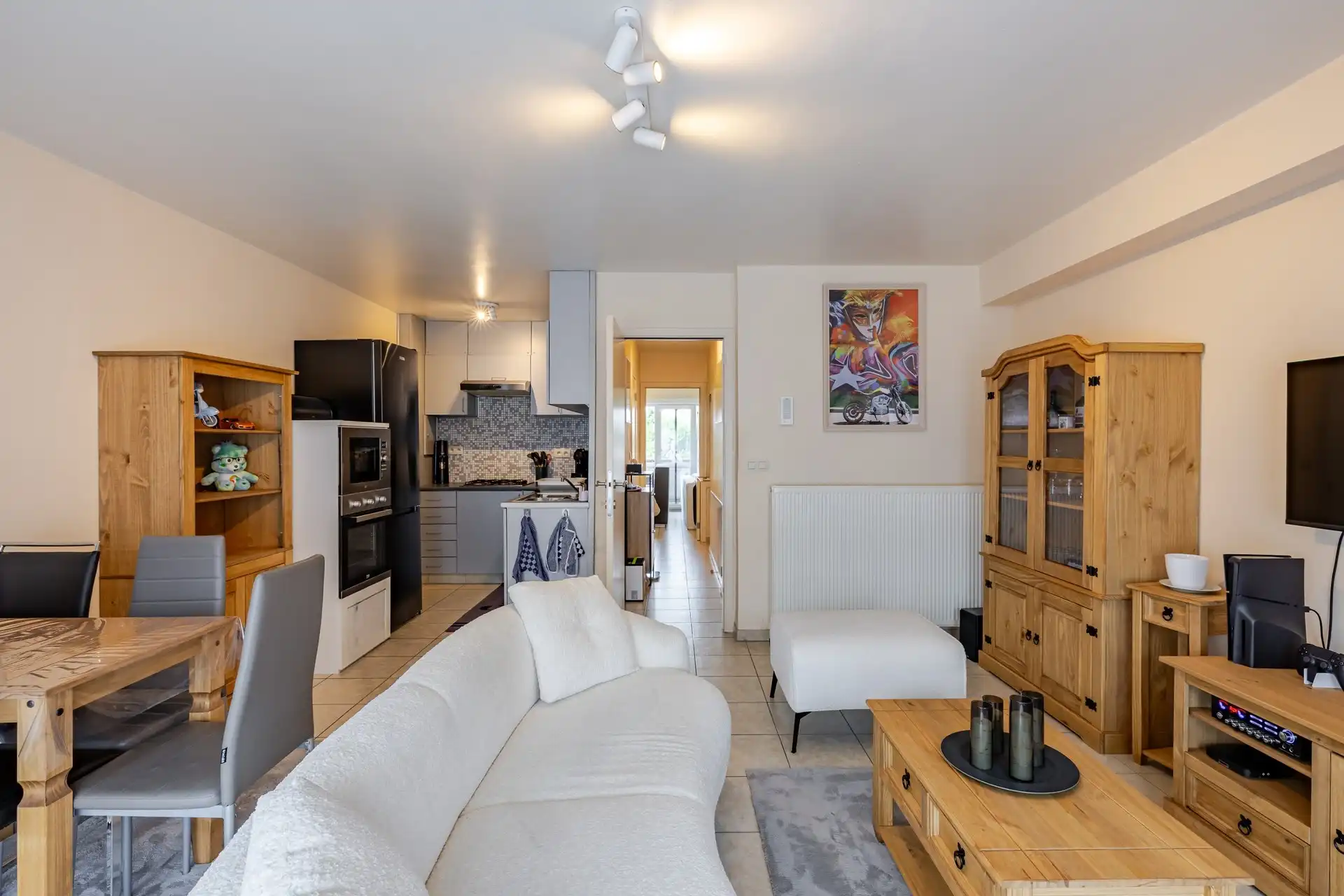 Instapklaar appartement met 2 slaapkamers foto 9