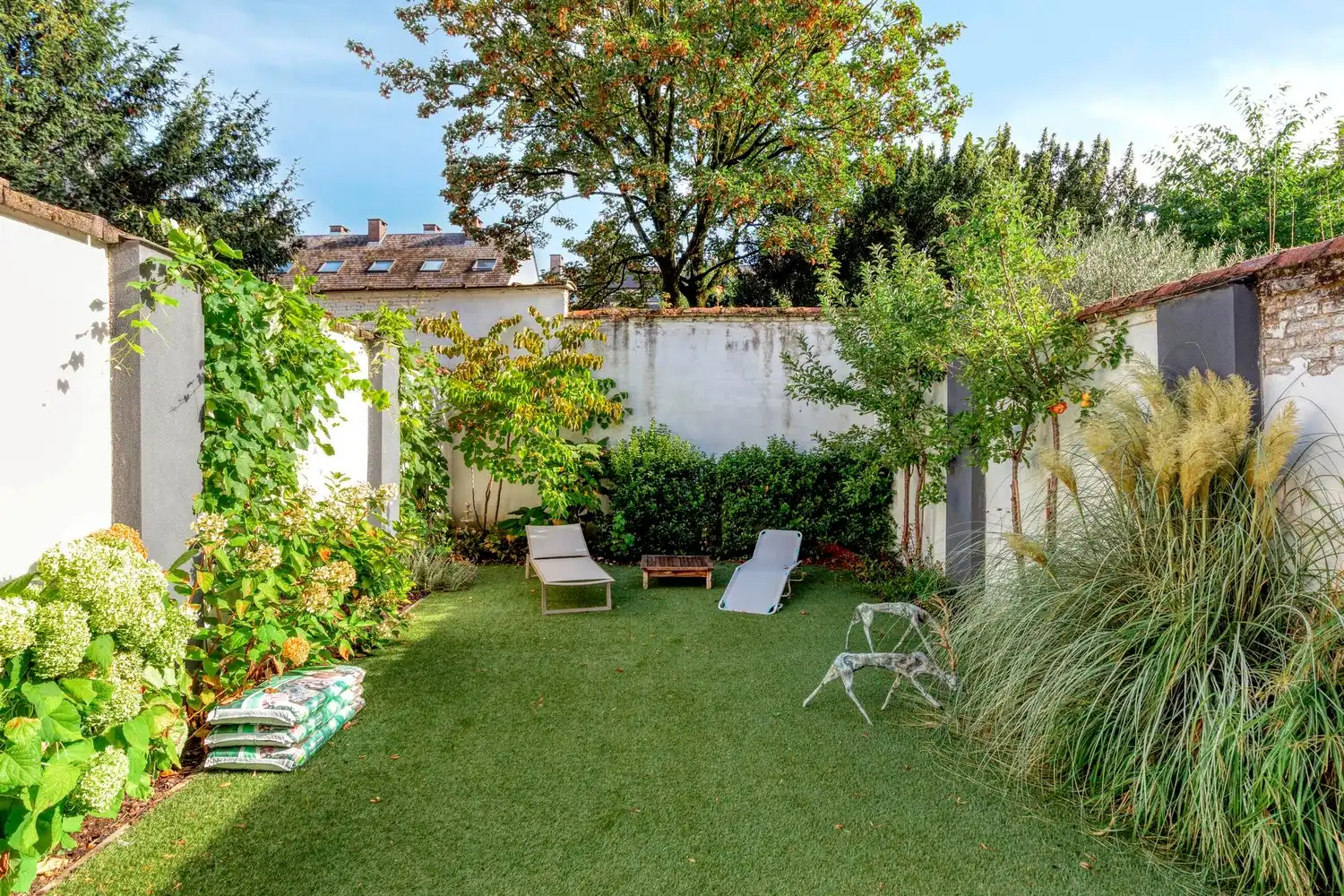 Exclusief gerenoveerd herenhuis met tuin aan de Coupure Rechts te Gent. foto 8