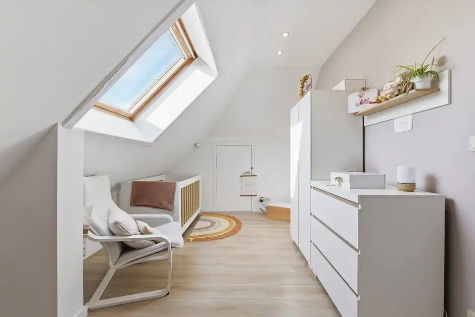 KNAP APPARTEMENT MET 3 SLKS EN EEN RUIM TERRAS IN BILZEN-HOESELT foto 22