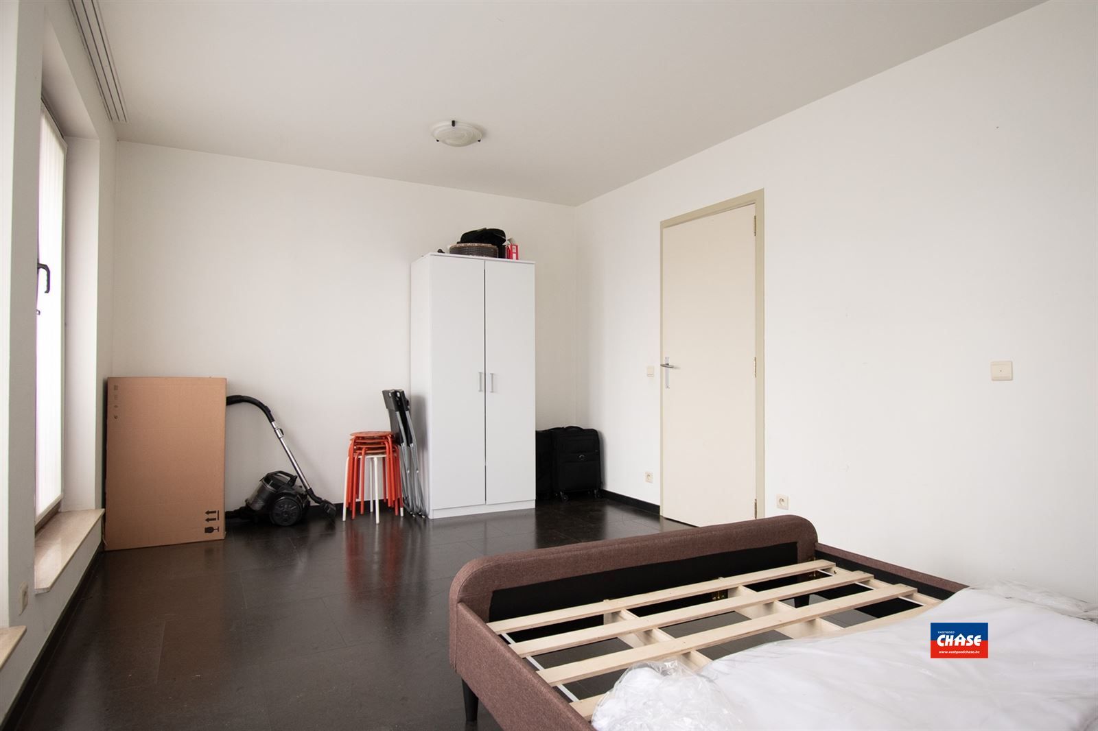 Instapklaar appartement met 2 slaapkamers + ruim terras foto 8