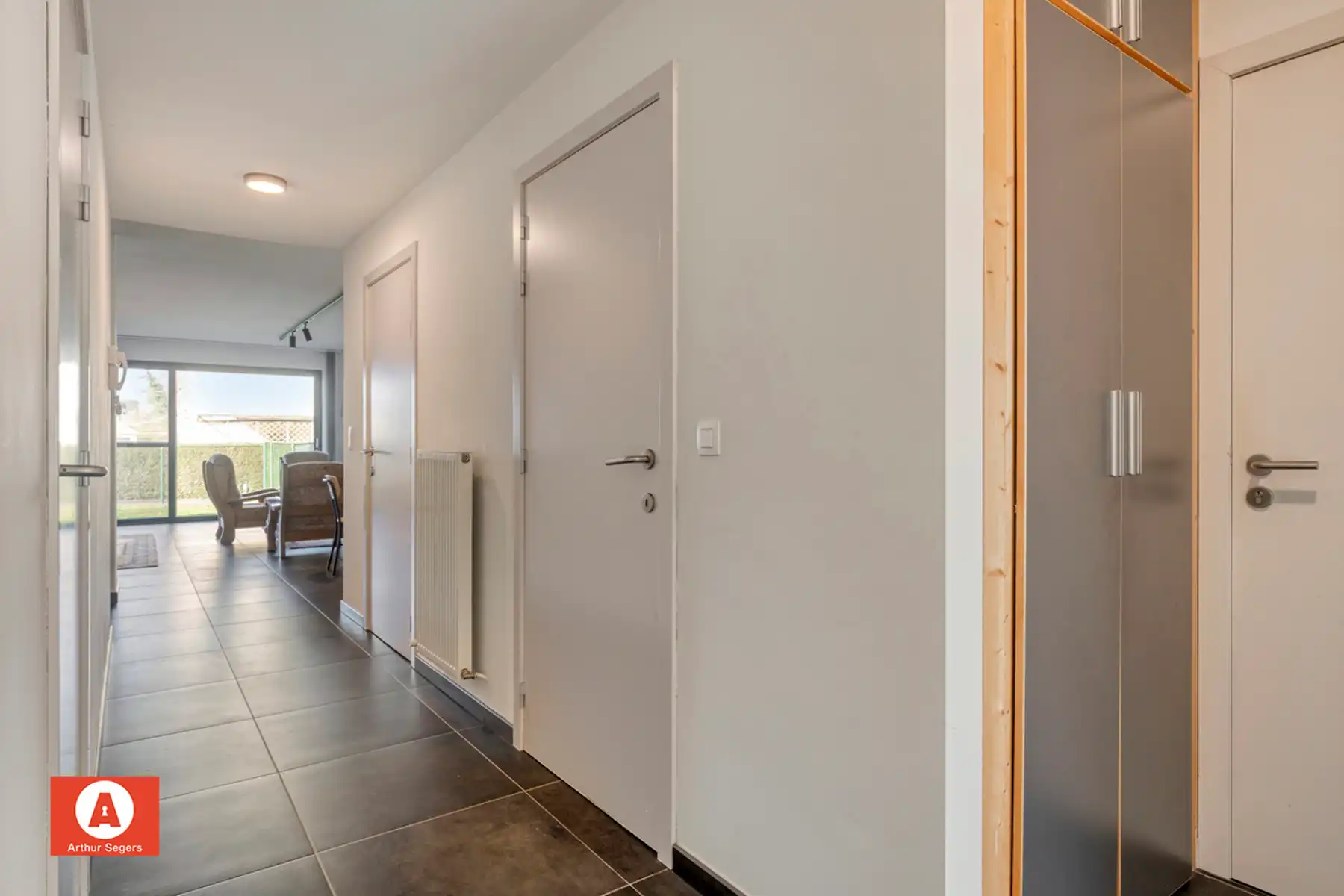 Energiezuinig gelijkvloers appartement met garage foto 4