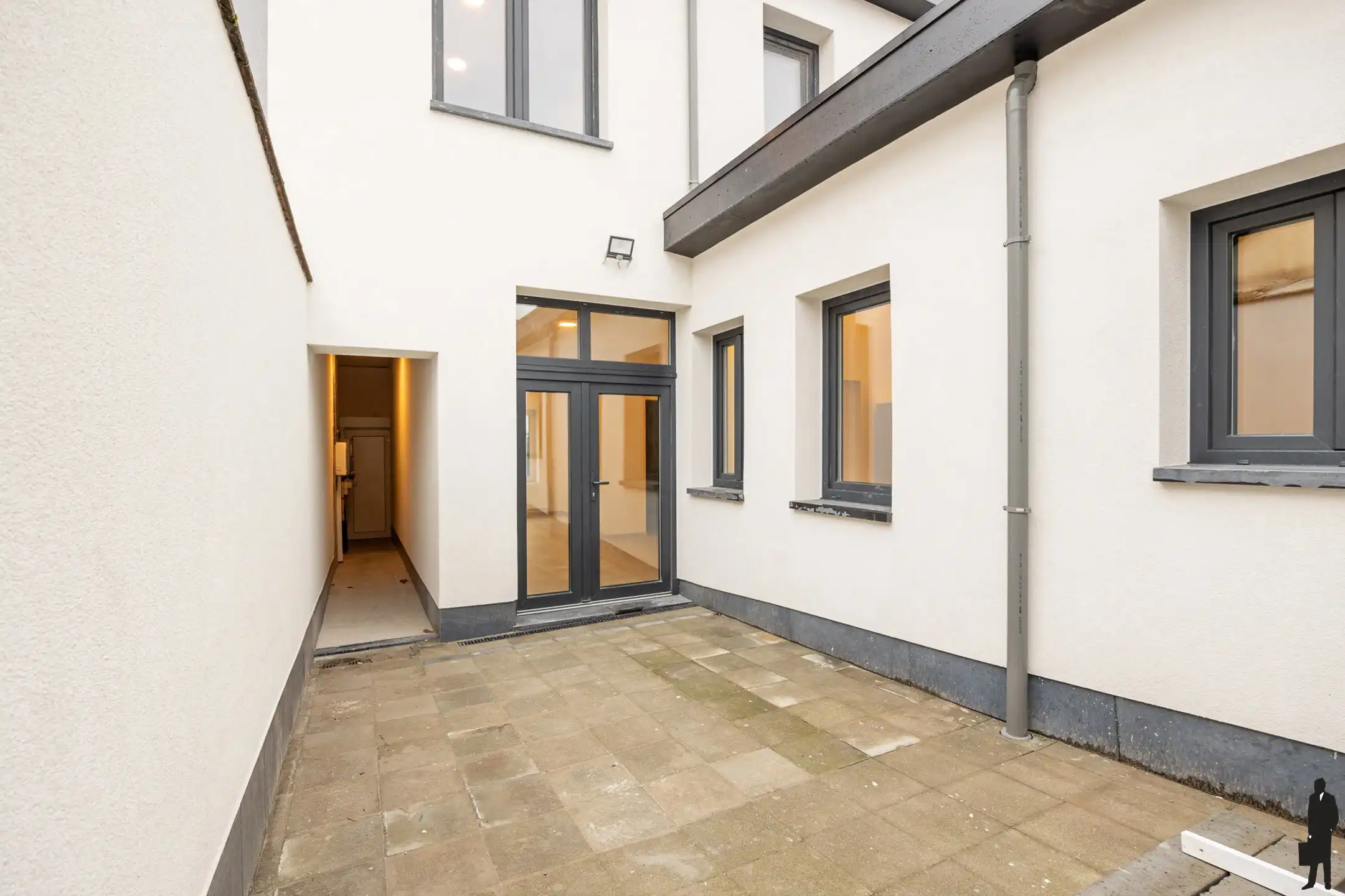 Volledig gerenoveerd stadswoning met 4 slpk en stadstuin! foto 18