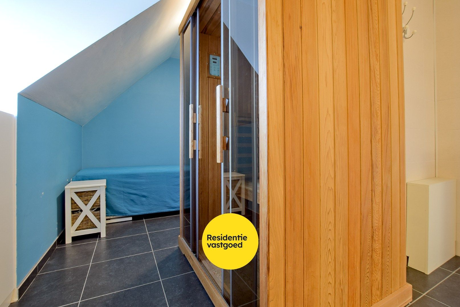 Instapklaar duplex appartement met uitzicht op het water te Nieuwpoort.  foto 8