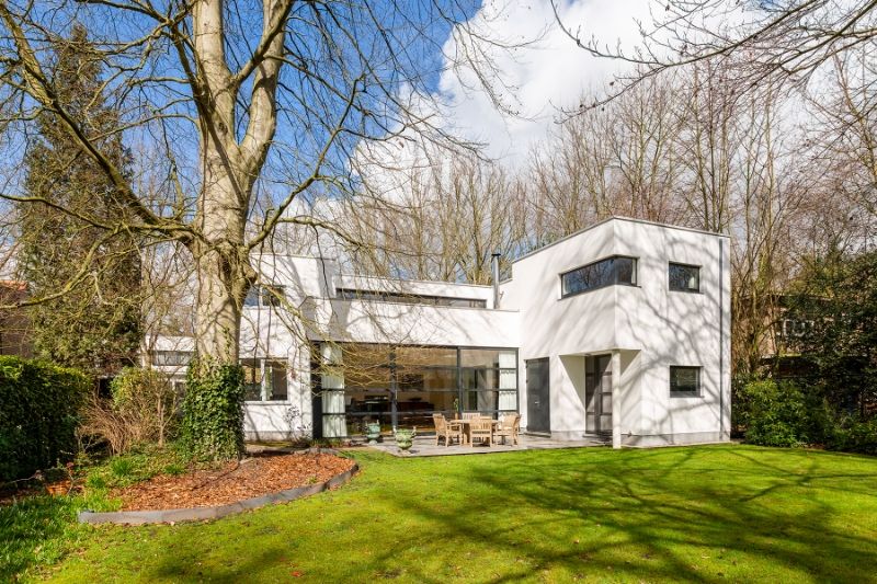 Prachtige architecturale villa op toplocatie, instapklaar! foto 2