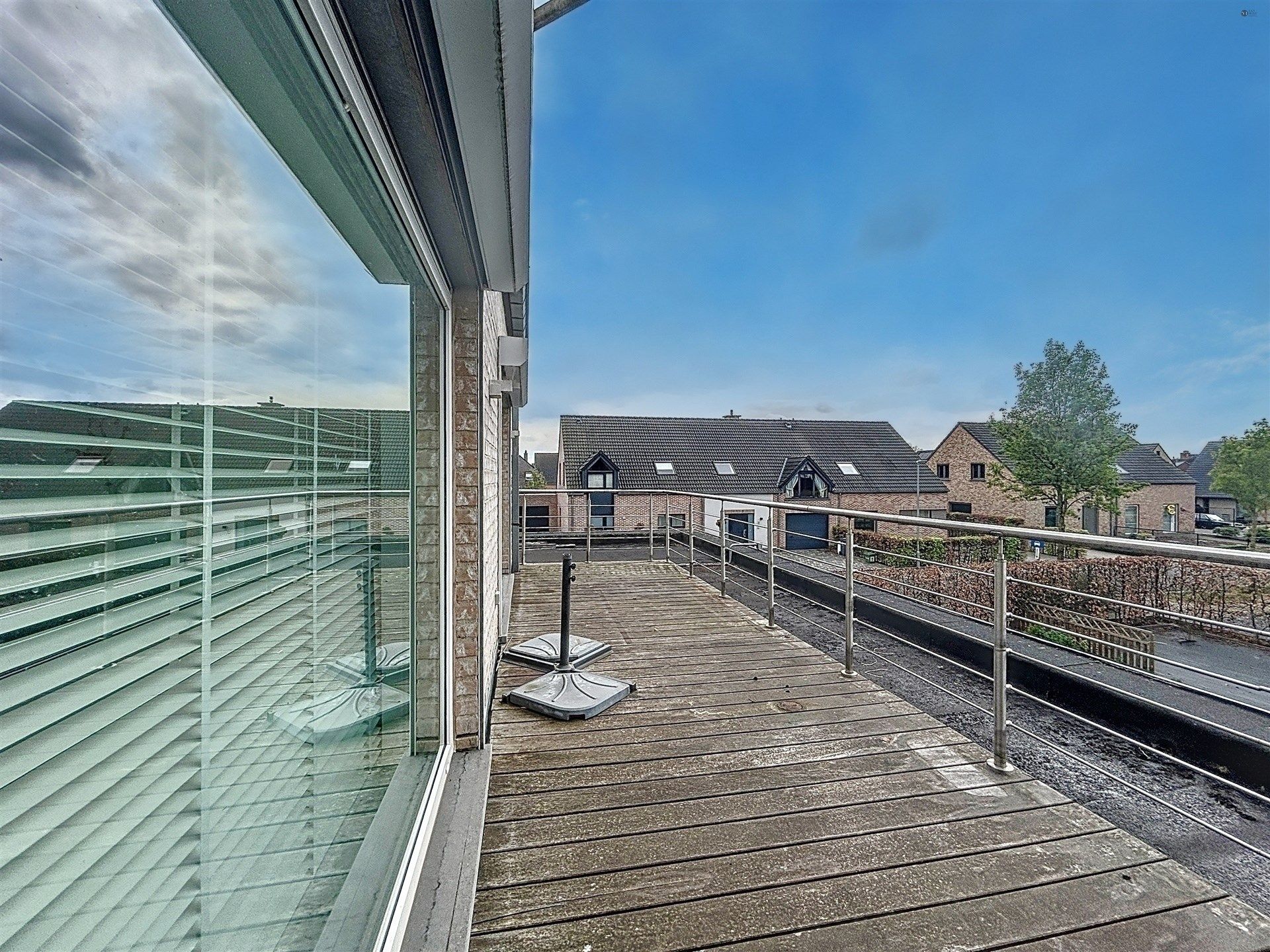 Prachtige half open bebouwing met 4 slaapkamers en garage op perceel van  450 m²  foto 17
